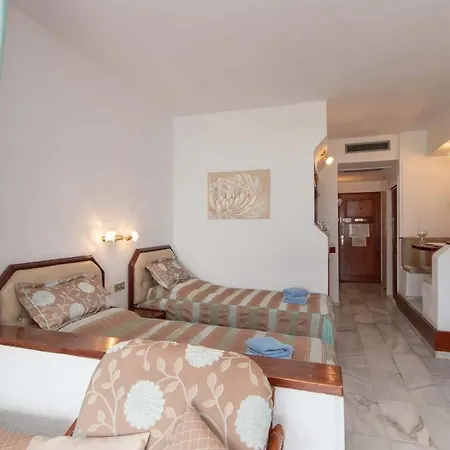 Club Atlantis 146 -